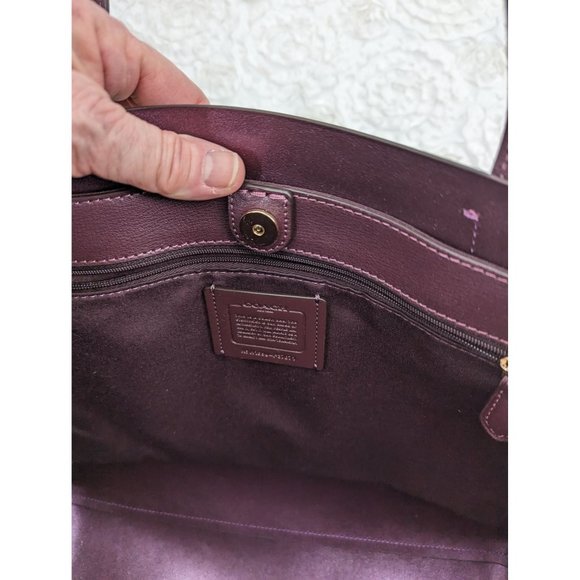 COACH BRAND NEW AVENUE TOTE RASPBERRY/METALLIC RASPBERRY/LIGHT GOLD $350 - Picture 10 of 11